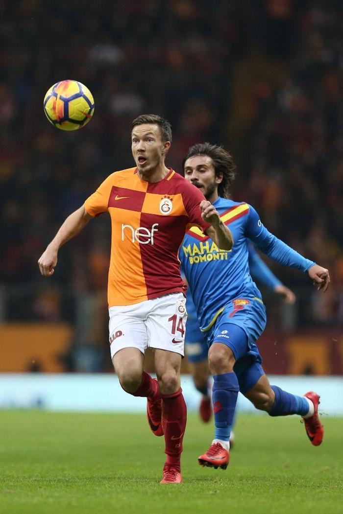 Göztepe merkezi kapattı (Hakan Can)