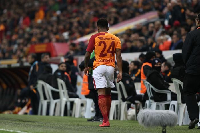 Belhanda sınıf atlatıyor (Hakan Can)