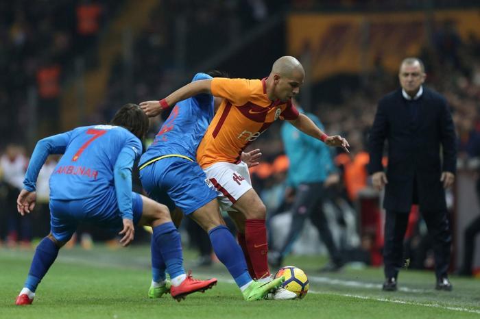 Alkışlar Uğurlu’ya (Hakan Can)