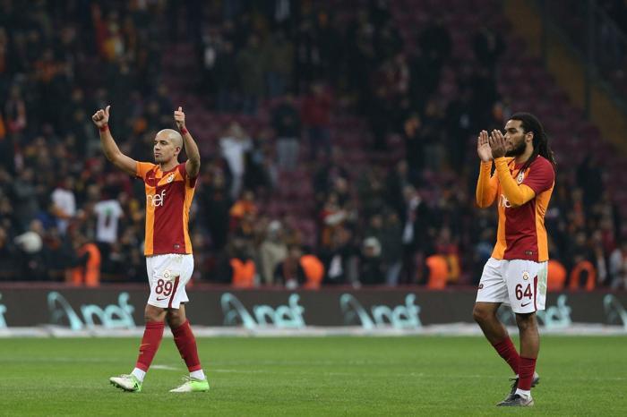 Moraller tavan (Metin Karabaş)