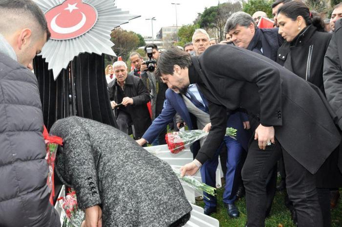 Beşiktaş şehitleri için anma töreni yapıldı