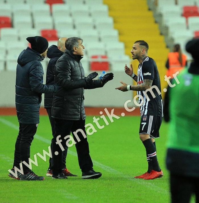 Beşiktaşta Negredo-Quaresma gerginliği sürüyor