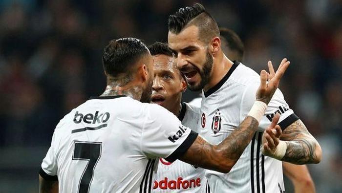 Beşiktaşta Negredo-Quaresma gerginliği sürüyor