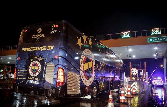 Samandıraya dönüşte neler yaşandı İşte Fenerbahçenin adım adım otobüs yolculuğu