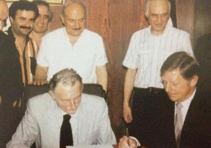 Süleyman Sebanın hayatından kareler