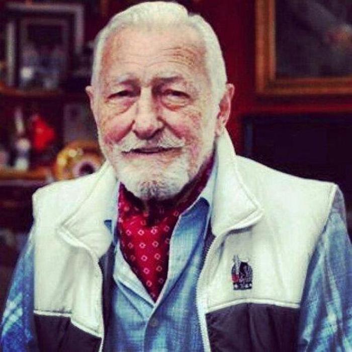 Süleyman Sebanın hayatından kareler