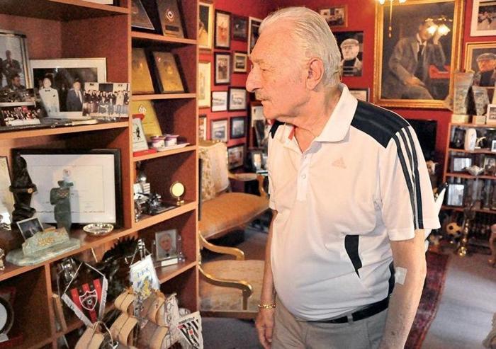 Süleyman Sebanın hayatından kareler