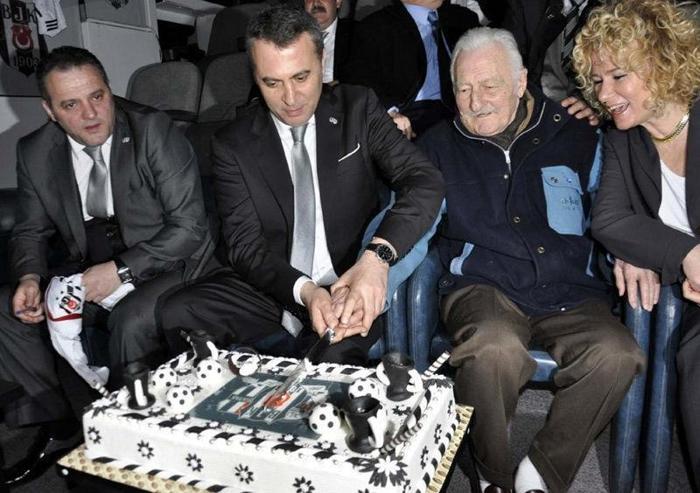 Süleyman Sebanın hayatından kareler