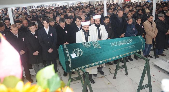 Avni Gülbakanoğlu toprağa verildi