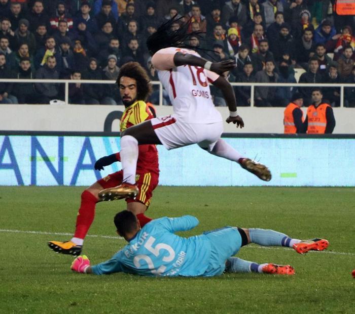 Savunma sadece izledi (Metin Karabaş)