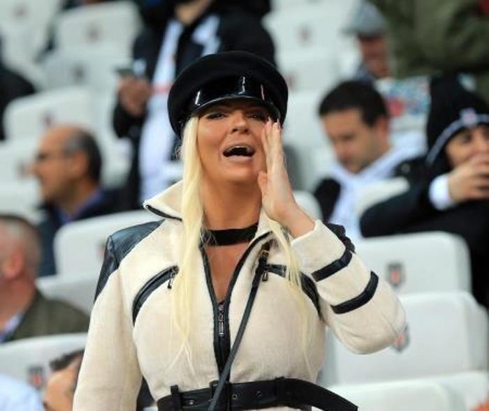 Jelena yenge Tosiçe sesini duyuramadı
