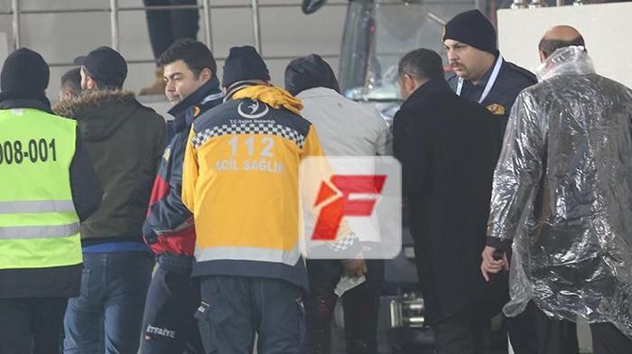 Fenerbahçe tribününde kavga çıktı 2 yaralı var