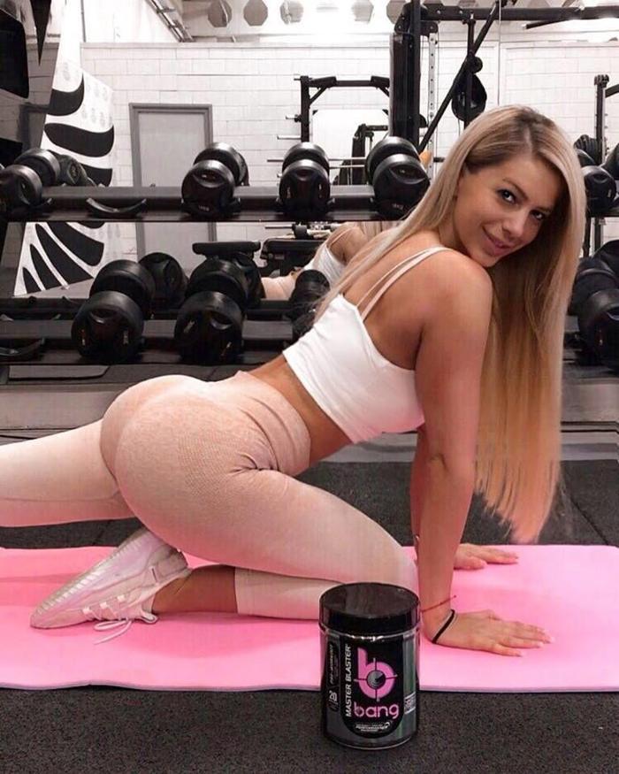 Güzel fitnessci Yanita Yancheva Türkiyeye gelmiş...