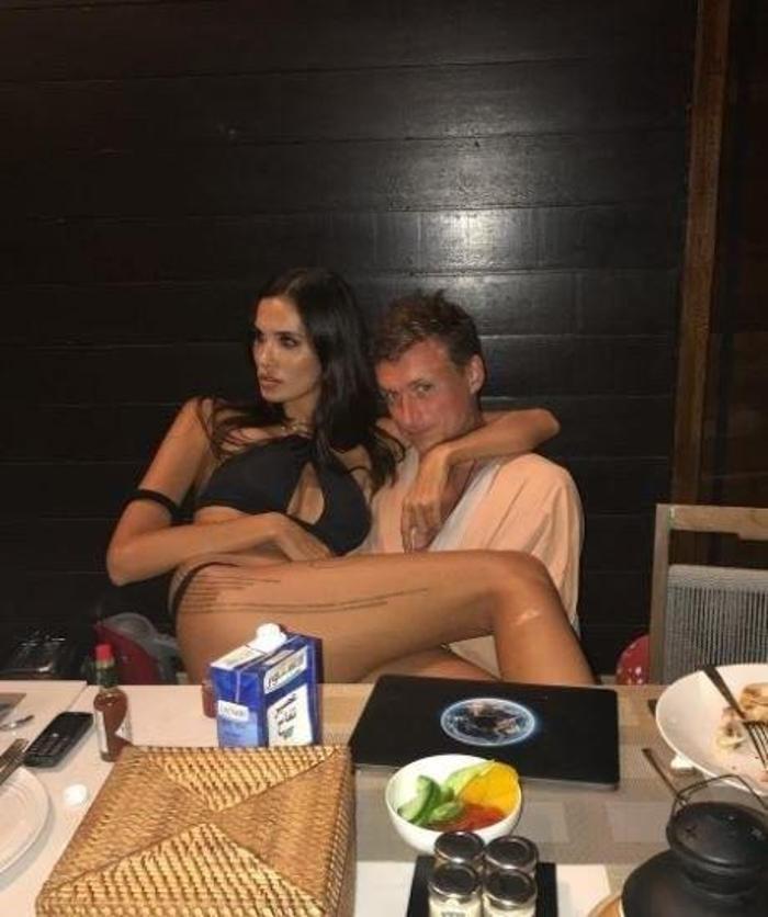 Rus yıldızın çıplak fotoğraflarını internete sızdırdılar