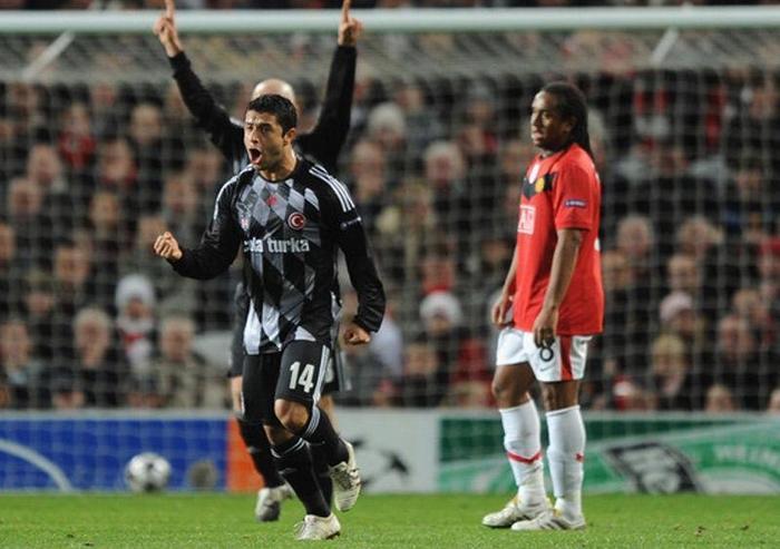Manchester United - Beşiktaş : 0-1 (25 Kasım 2009)