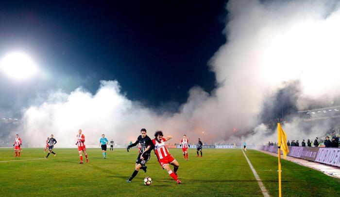 Partizan-Kızılyıldız maçında ortalık karıştı