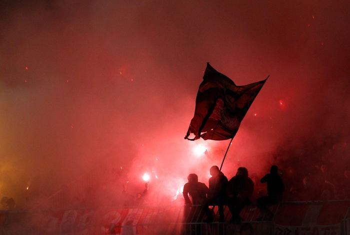 Partizan-Kızılyıldız maçında ortalık karıştı