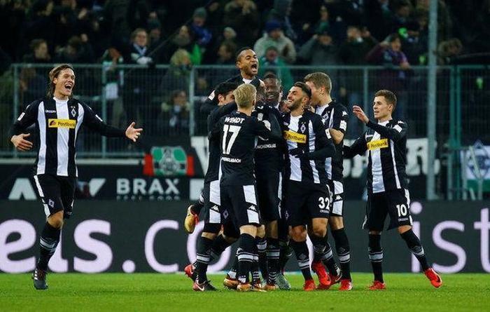 28 - BORUSSIA MÖNCHENGLADBACH