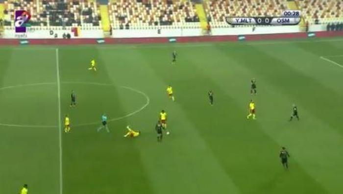 Tugay Kaçardan olay hareket ve kırmızı kart