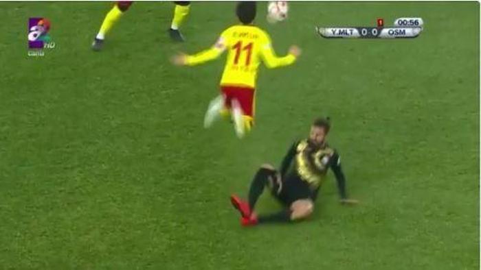 Tugay Kaçardan olay hareket ve kırmızı kart