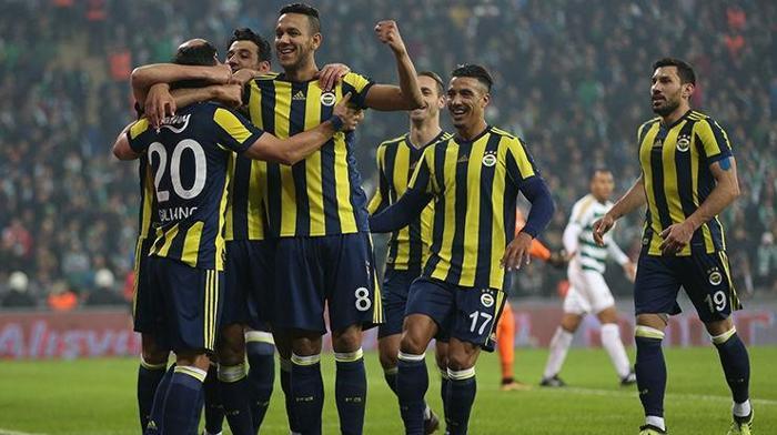 3) Fenerbahçe | Piyasa Değeri: 102.950.000 € (416 Milyon TL)
