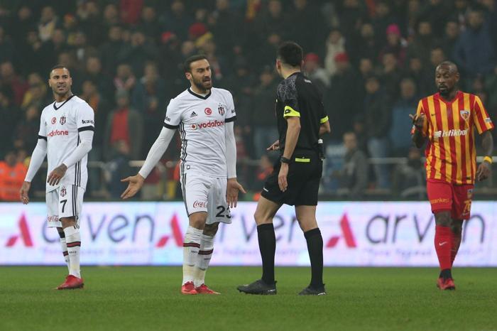 Kötü oyun... (Erman Özgür)