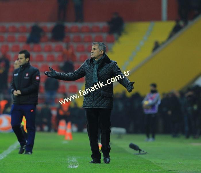 Kayserispor-Beşiktaş maçından kareler