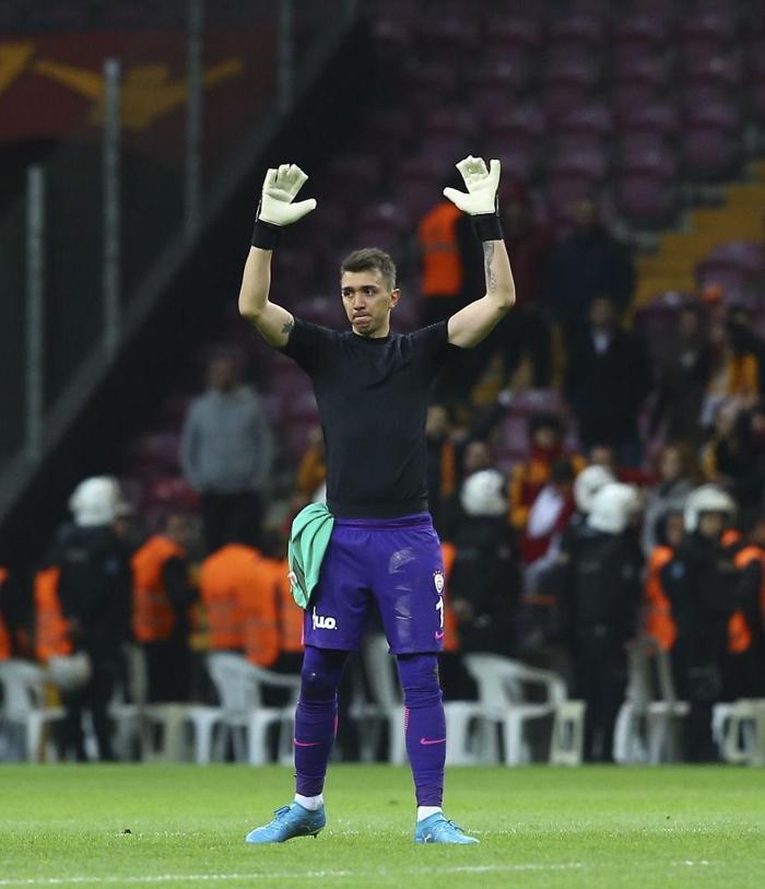 Fanatik yazarlarının Galatasaray - Akhisarspor maçı yorumları