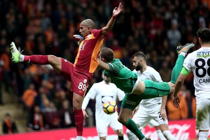 Fanatik yazarlarının Galatasaray - Akhisarspor maçı yorumları