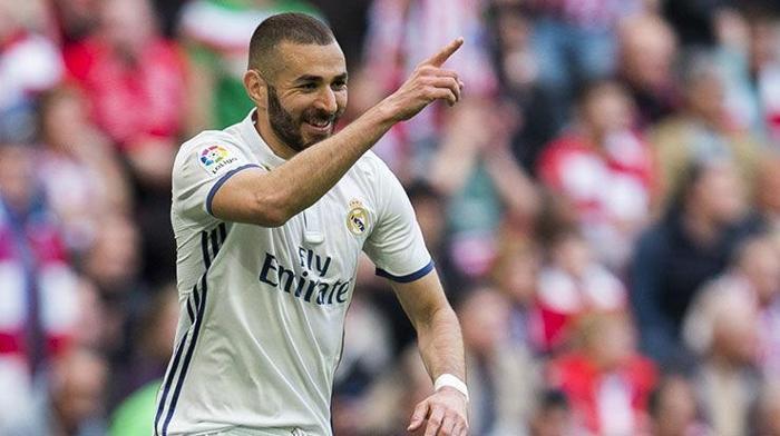 25) Karim Benzema