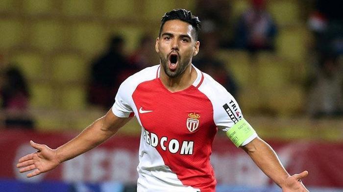24) Radamel Falcao
