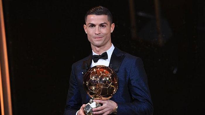 1) Cristiano Ronaldo