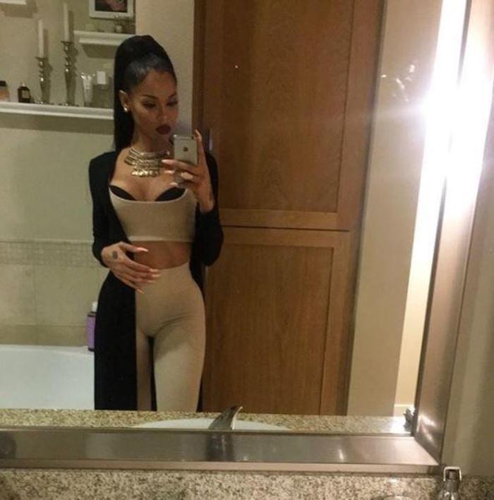 Rihannaya benzer sevgili buldu