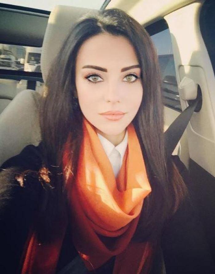 Tuvana Türkay stalk yapmak için sahte hesap kullanıyor