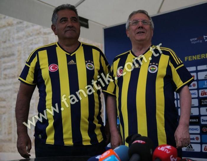 Başkan Aziz Yıldırımdan forma tanıtımı