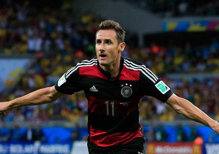 Klose, Ronaldo’yu geçti