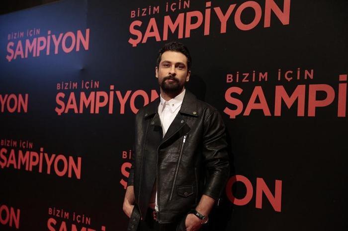 Ünlüler galaya akın etti