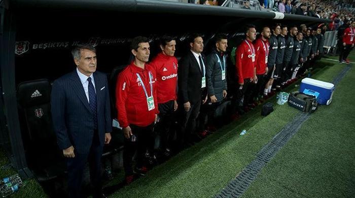 Şenol Güneş çıldırdı Yardımcısı Şeref Çiçekle gergin anlar...