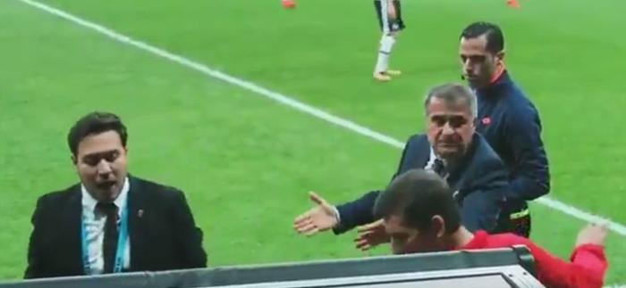 Şenol Güneş çıldırdı Yardımcısı Şeref Çiçekle gergin anlar...
