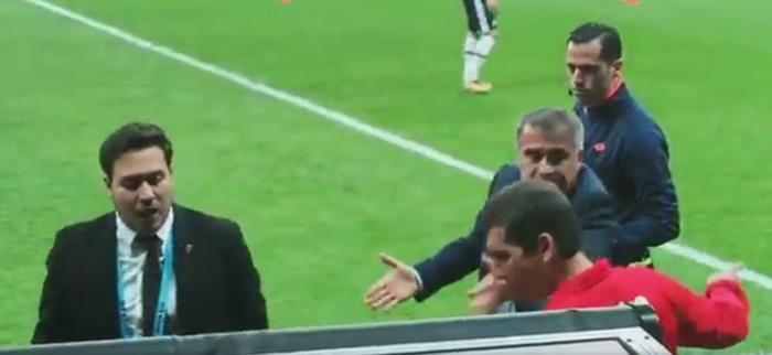 Şenol Güneş çıldırdı Yardımcısı Şeref Çiçekle gergin anlar...