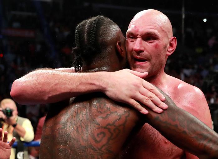 Tyson Fury, Deontay Wilderla bu kez Old Traffordda dövüşmek istiyor