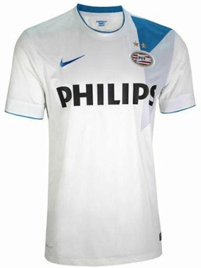 PSV Eindhoven 3. Forma