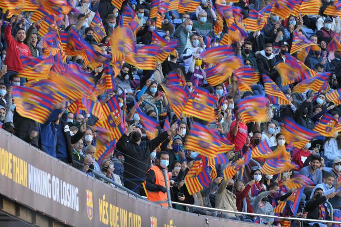 Barcelonada yeni dönem resmen başladı Xavi imzayı attı