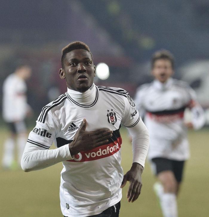 Beşiktaşın eski oyuncusu Daniel Opareye sürpriz talipler