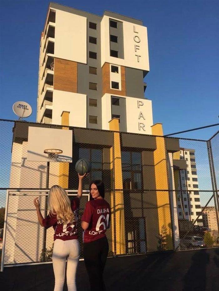 Dünyaca ünlü iki model Trabzonspor forması giyerse...