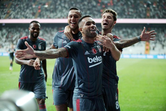 Son dakika haberi Beşiktaşta Alex Teixeira büyük hayal kırıklığı yaşattı