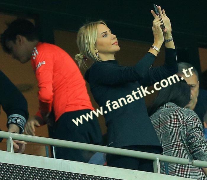 Beşiktaş-Galatasaray derbisinden kareler