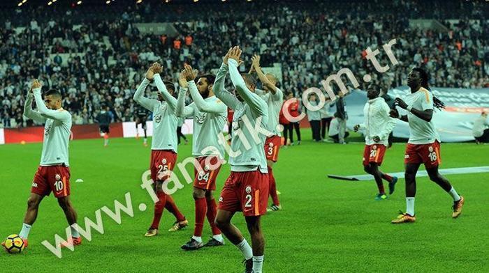 Beşiktaş-Galatasaray derbisinden kareler