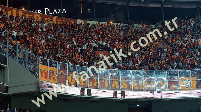 Beşiktaş-Galatasaray derbisinden kareler