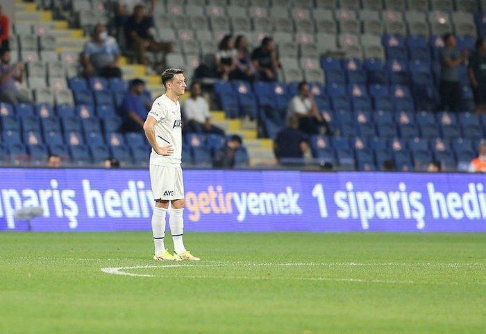 Fenerbahçenin 10 numarası Mesut Özil İstanbula veda mı ediyor Katardan dev teklif